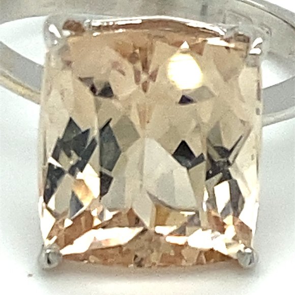 Imperial Topaz 11.17ct Solid 18K White Gold Ring - Picture 9 of 9